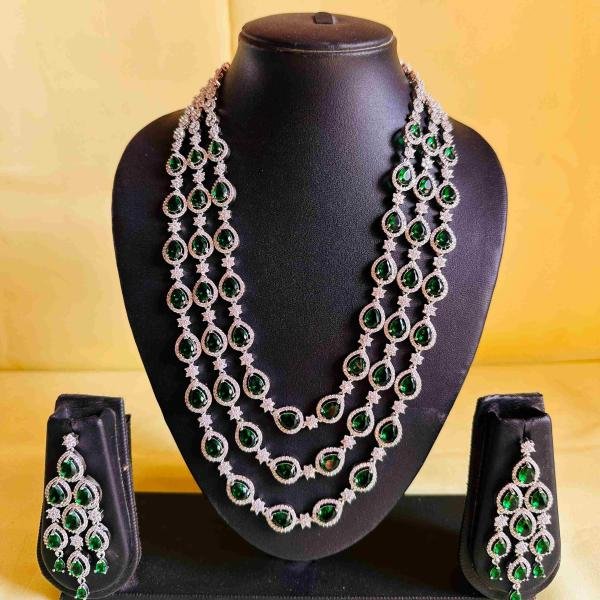 Emerald Green Diamond Necklace  Set
