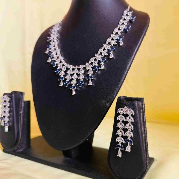 Rhodium Silver Neckpiece